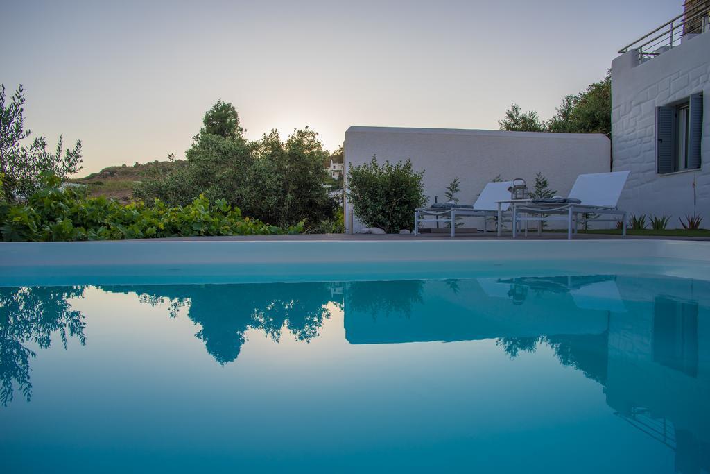 Azzurro Bianco Suites Páros Exterior foto