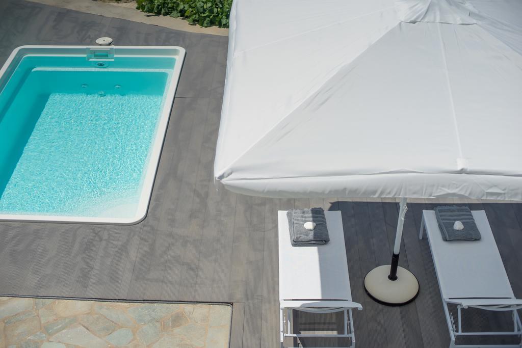 Azzurro Bianco Suites Páros Exterior foto