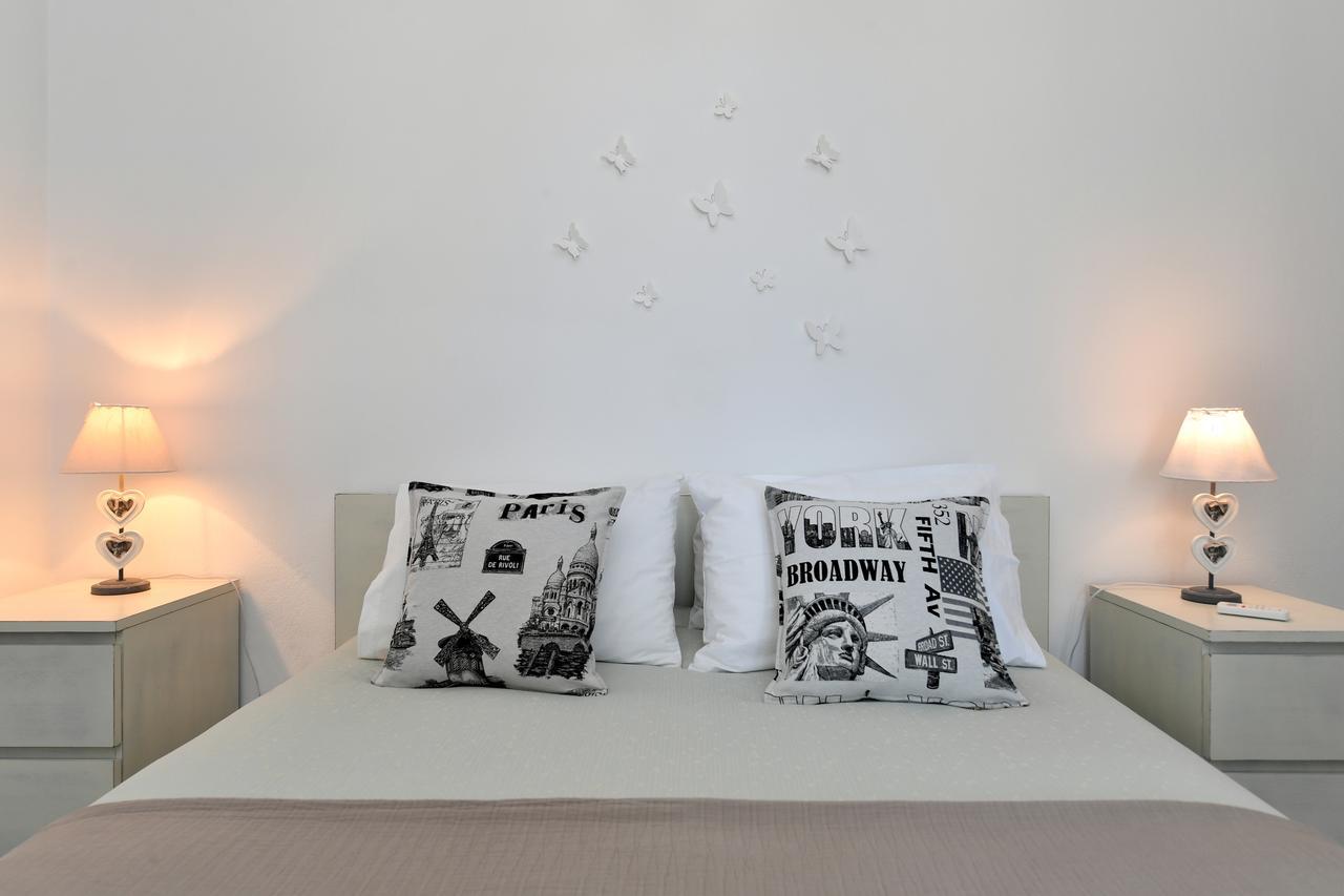 Azzurro Bianco Suites Páros Exterior foto
